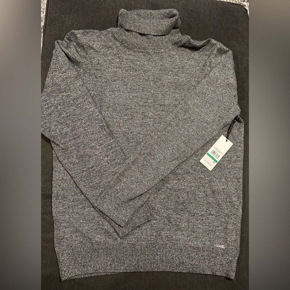 CK turtleneck Sz Large